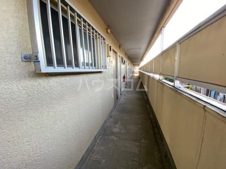 コミネマンションの玄関