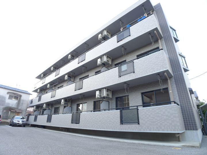 デイアーナMの外観