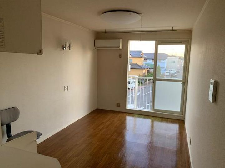 エクセレントVの居間