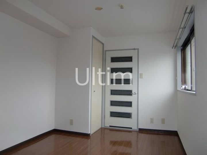 フレーヴァー深草の居間