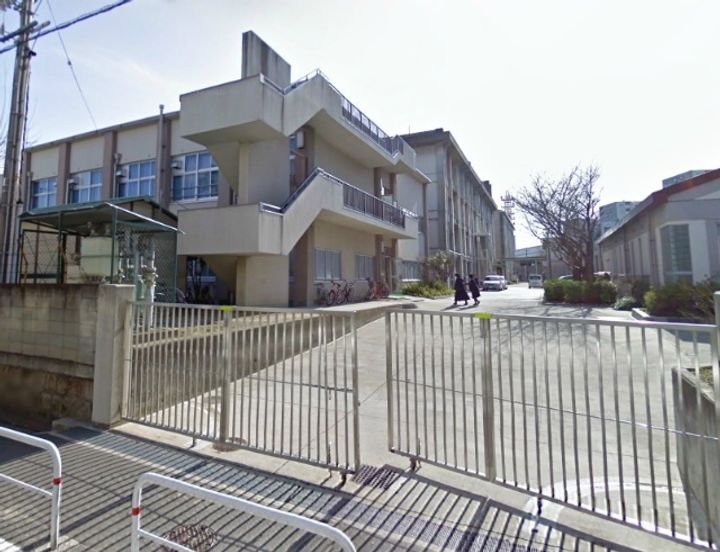 ザブラックフォートの周辺