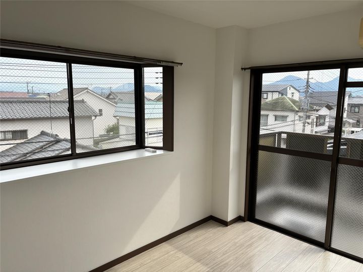 アライハイツの内装