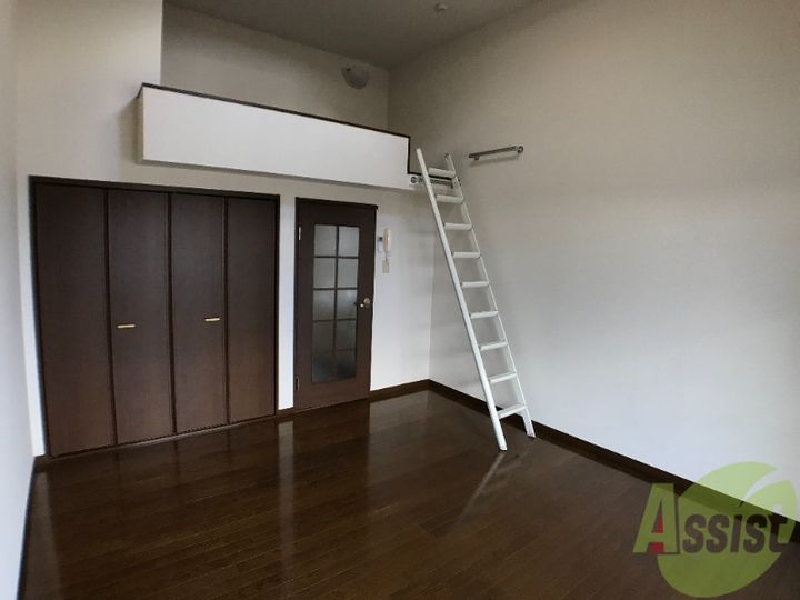 サンシティ沖野Cの居間