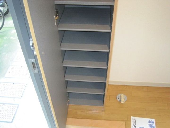 エメラルダスの玄関