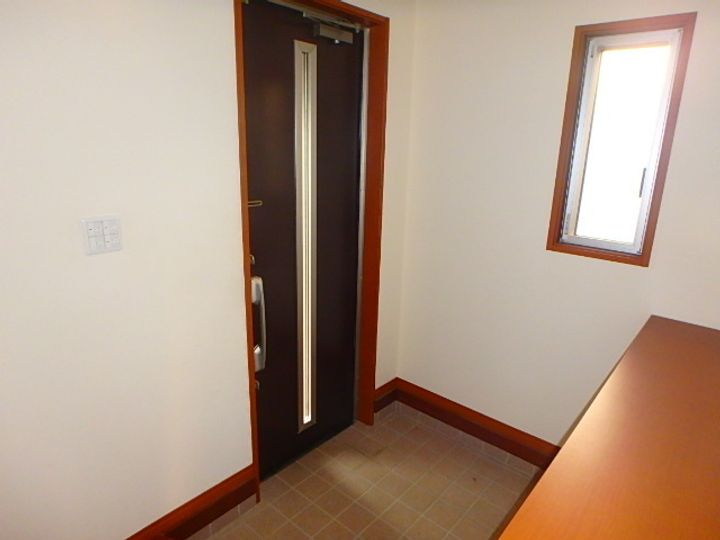 神奈川県川崎市麻生区万福寺5(一戸建)の賃貸物件の玄関
