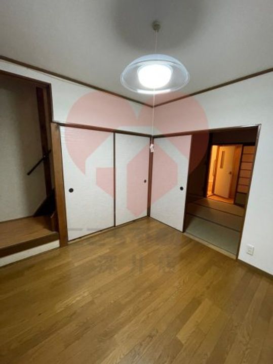 大阪府東大阪市御厨栄町2(一戸建)の賃貸物件の居間