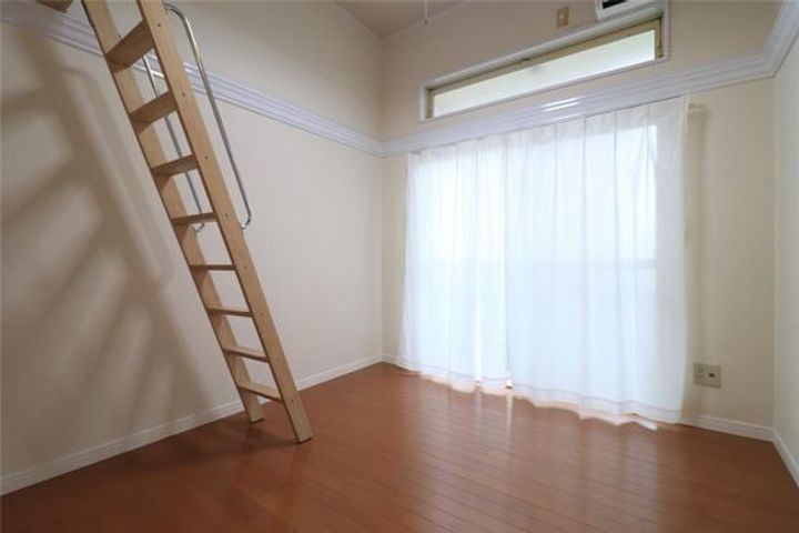 大安寺第一APの居間