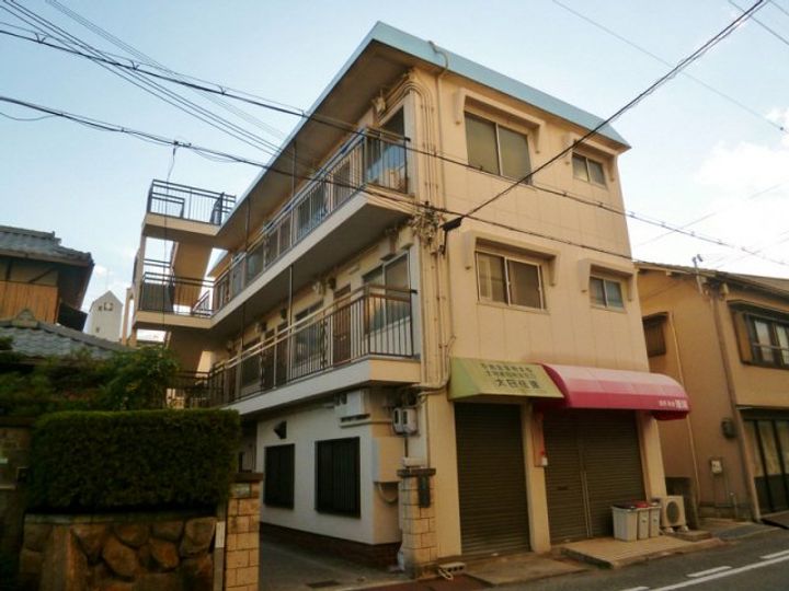 兵庫県西宮市笠屋町(マンション)の賃貸物件の外観