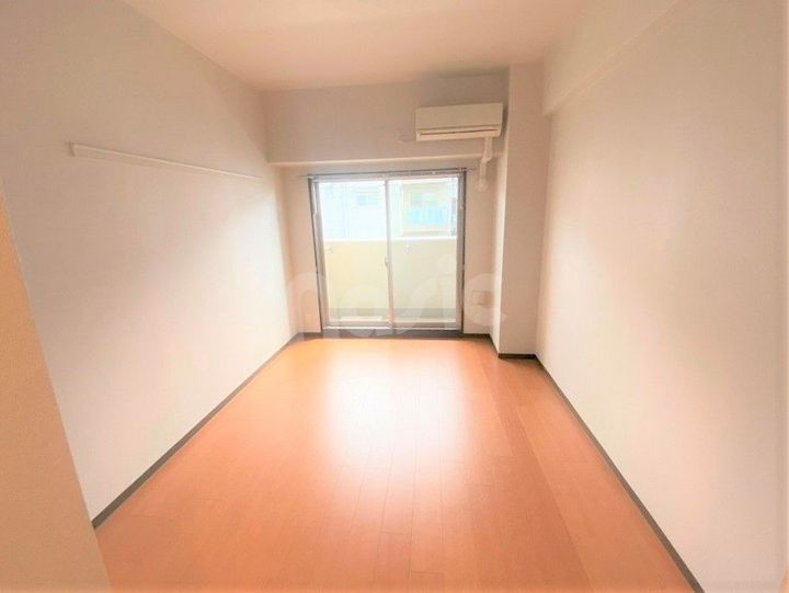 ブラントワール茨木の居間