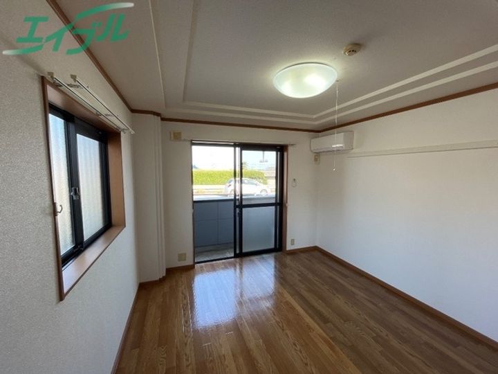 ポケットハウスの居間