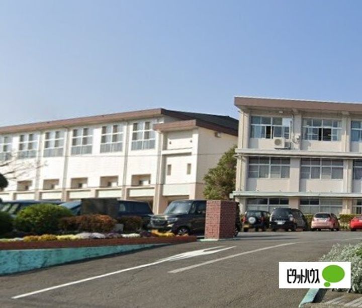 メルベーユ新梨の周辺