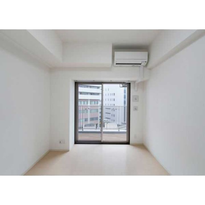 大阪府大阪市西区本田1(マンション)の賃貸物件の居間