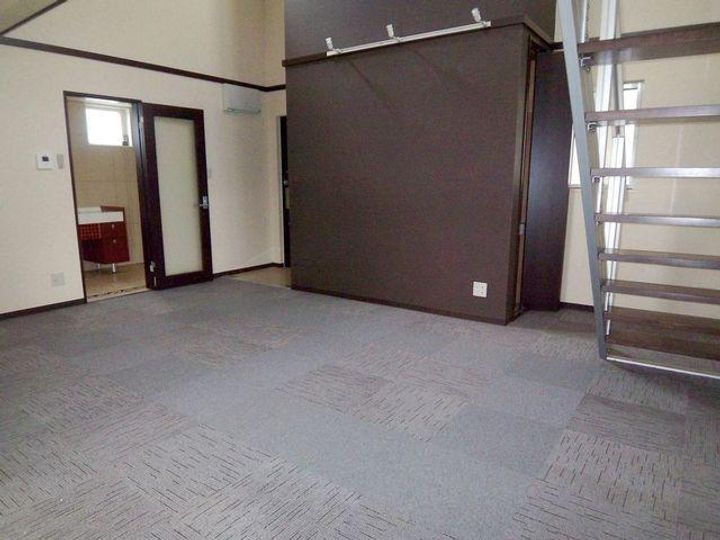 アウラEASTの居間