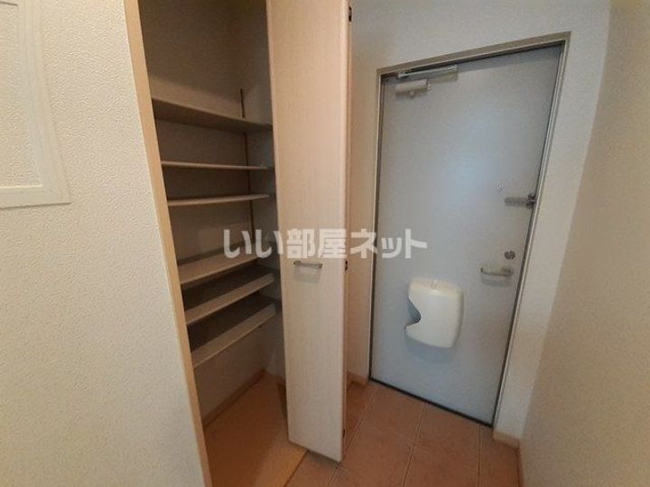 ドゥーエ コーキの玄関