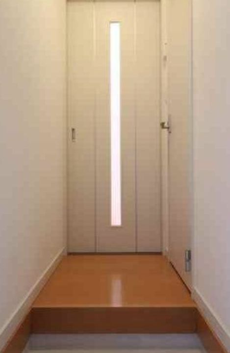 オランジュ MSHの玄関