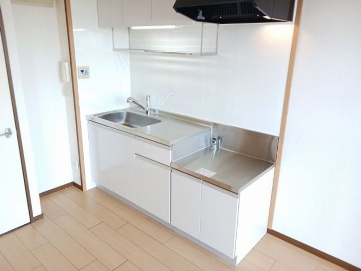 茨城県日立市滑川本町4(マンション)の賃貸物件のキッチン