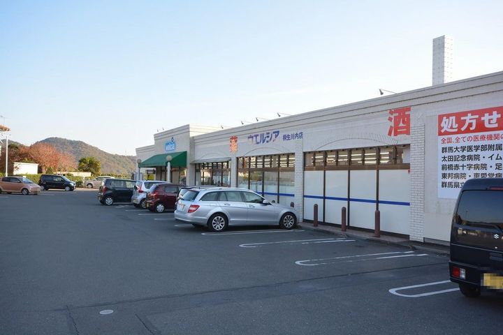 セフィラACEの周辺