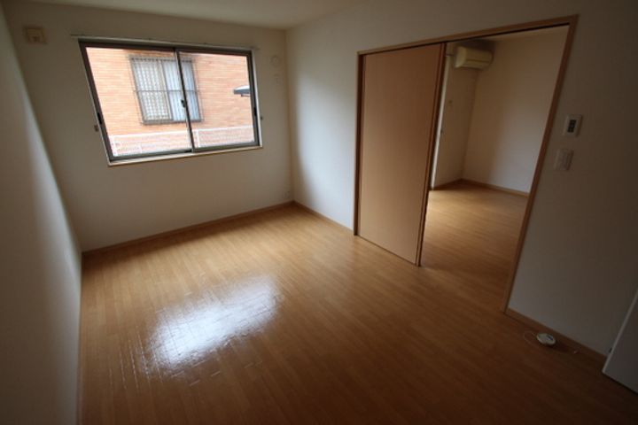 ファミーユ・ビボ Eの内装