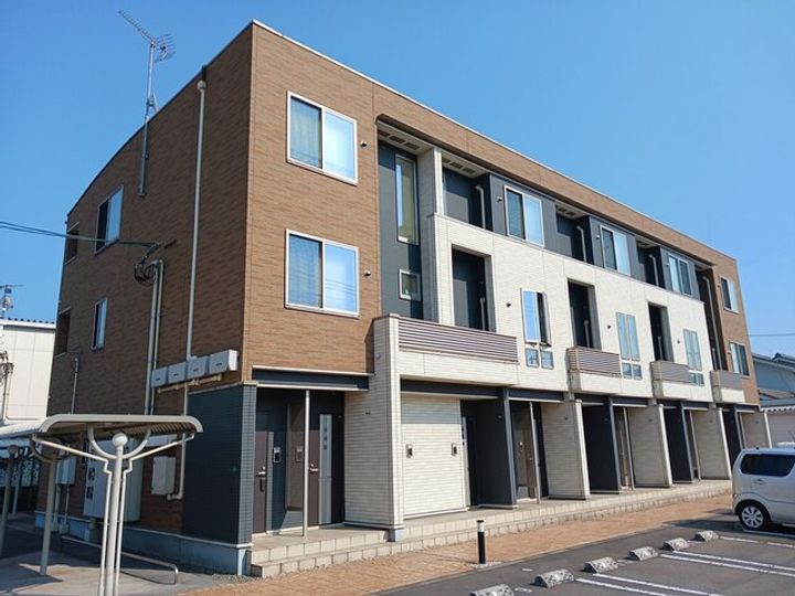 広島県福山市新涯町4(アパート)の賃貸物件の外観