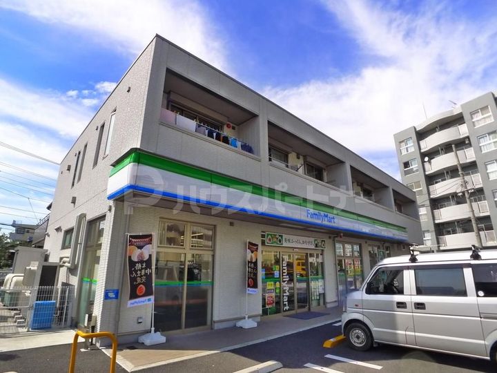 カサメント舎人の周辺