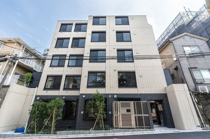 ウェルスクエア新宿戸山の外観