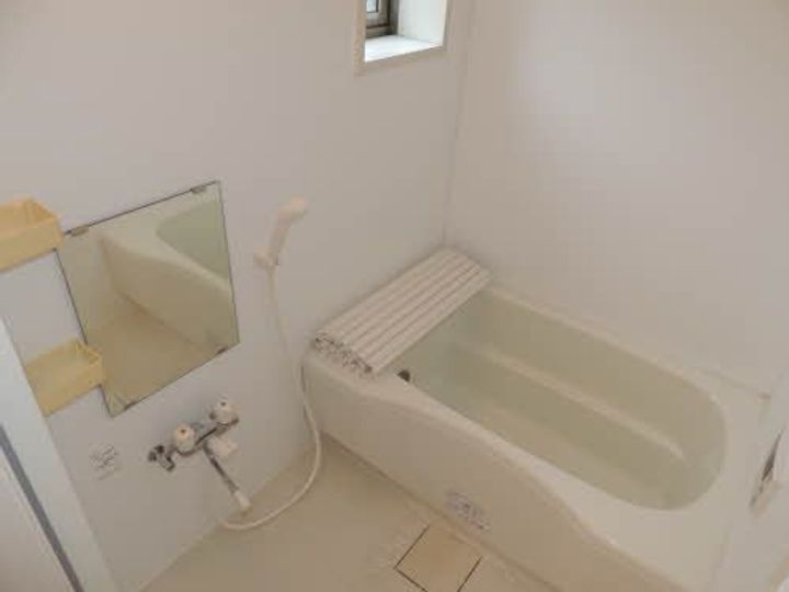 ヴィラージュ A棟の風呂