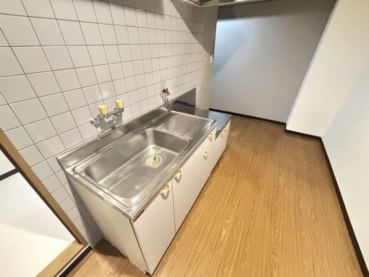 チセンビルのキッチン