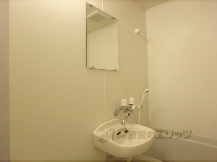 レオパレスカンフォーラの内装