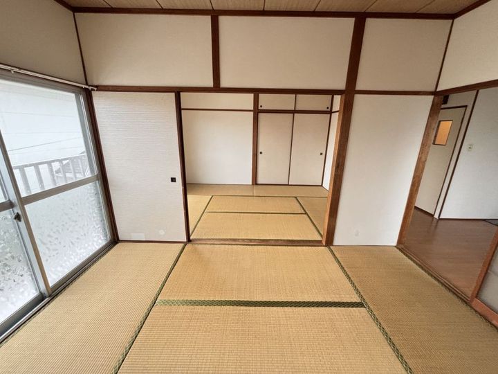 さくらコーポ(錦江台)の居間