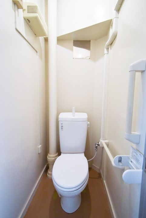 UR中央台の内装