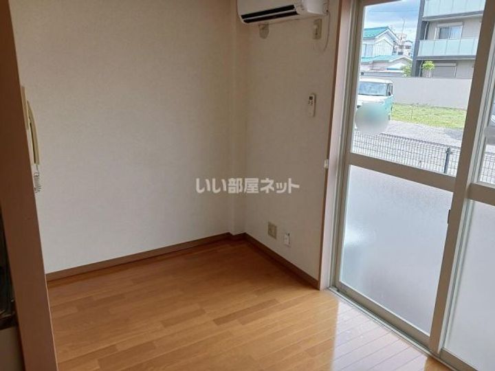 Branche DE FRANCOISの居間