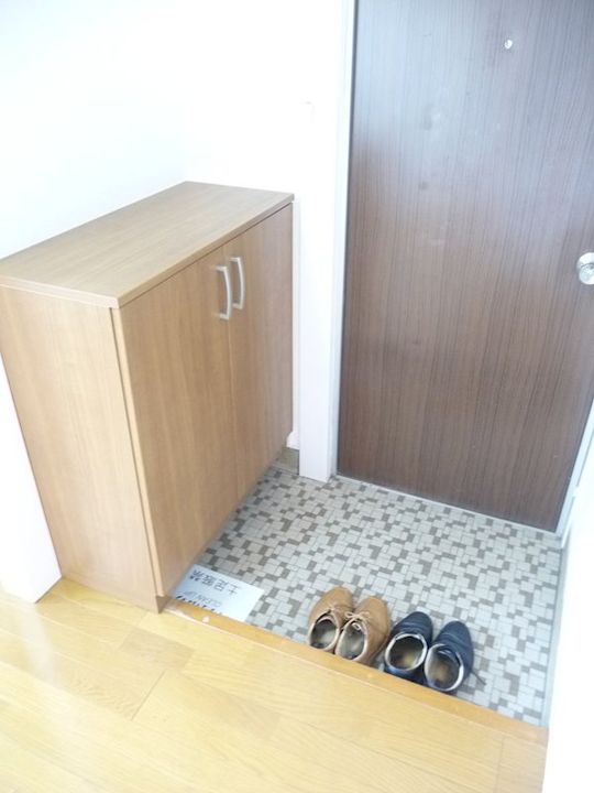 第一みつる荘の玄関