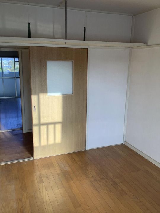 卸団地アパートの内装