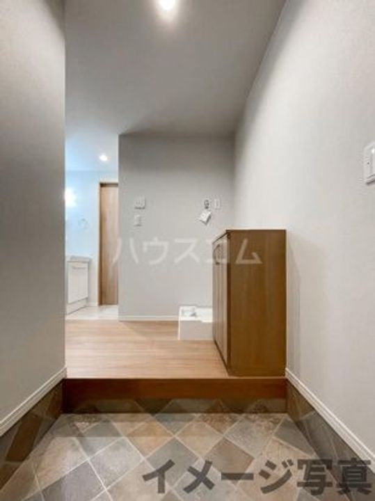 (仮称)キャメル入曽5の玄関