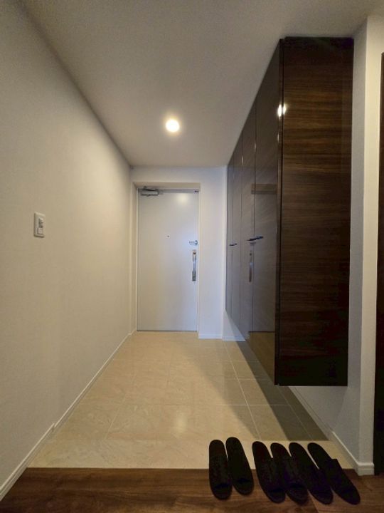 照葉ザ・タワーの玄関