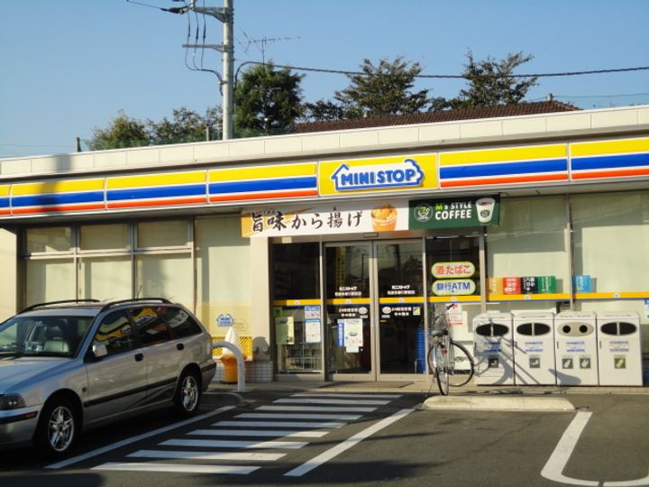 サンセット・Sの周辺