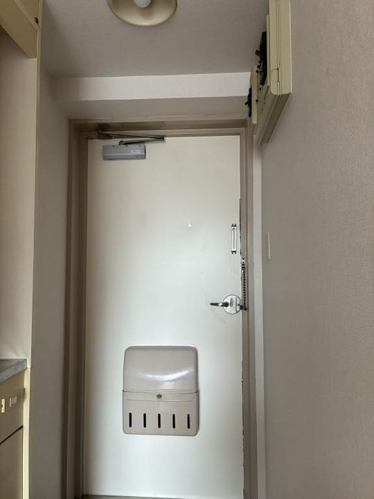 セジュール田町の玄関