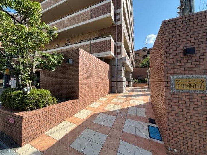 アービング千里桃山台の地図