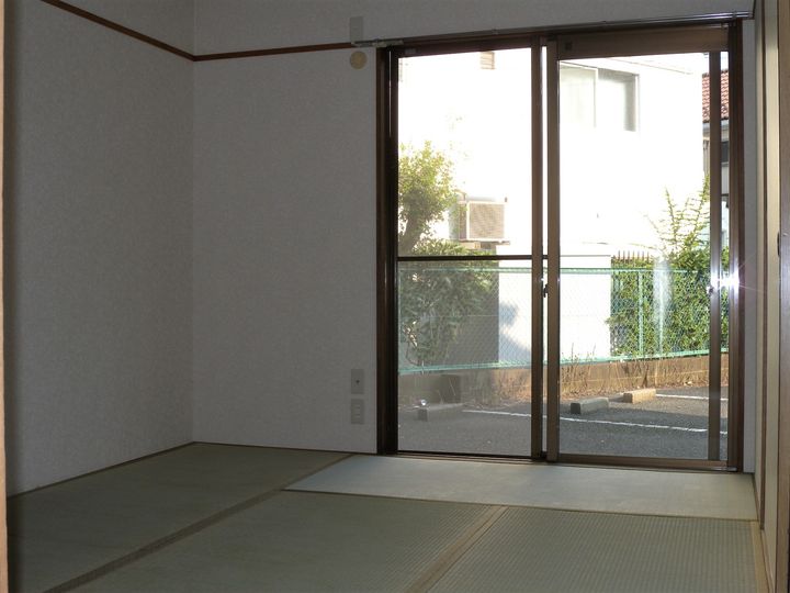 メゾン富士見の居間