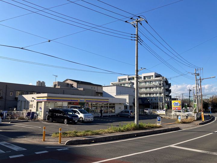 ストーンズ鶴瀬の周辺