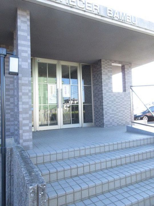 クレセールヴァンブの地図