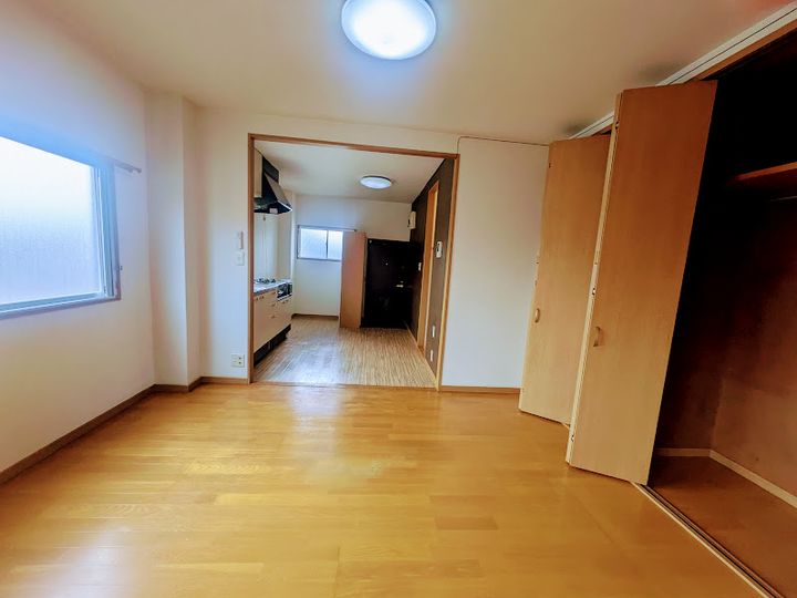 朝原ビルの内装