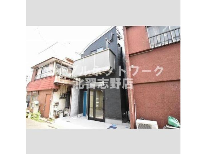 ファースト高根公団の外観