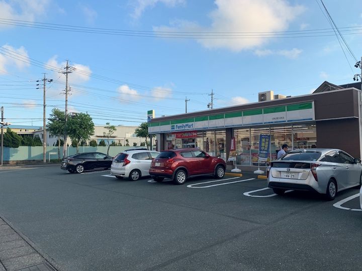 クレフラスト高丘の周辺