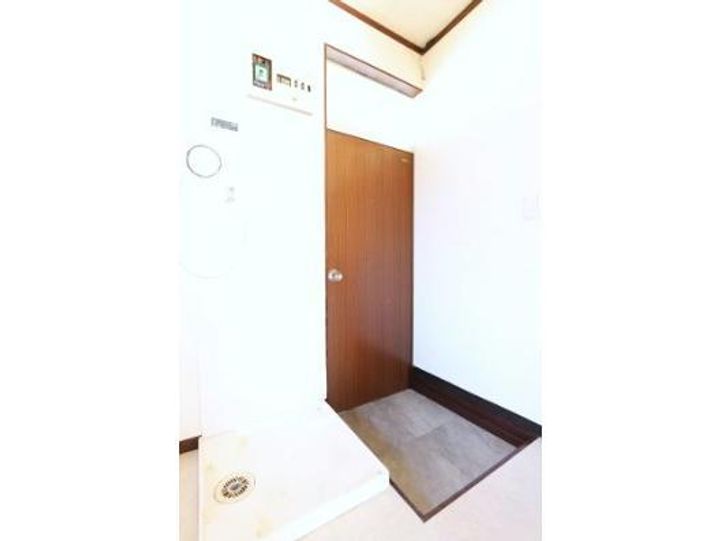 コーポ若葉の玄関