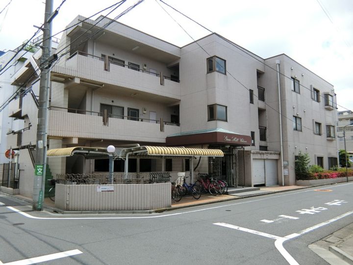 グリーンヒル上原の外観