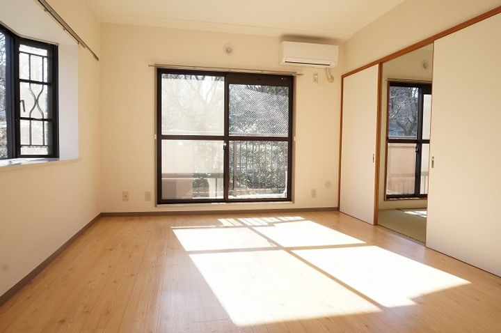 ベルドミール鶴川の居間