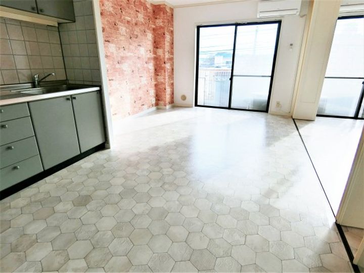 千葉県茂原市八千代1(マンション)の賃貸物件の居間