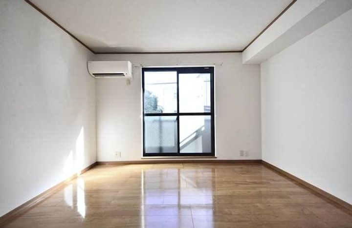 東京都足立区西新井栄町1(アパート)の賃貸物件の居間