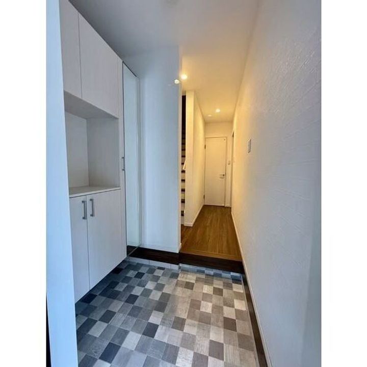 大阪府大阪市西成区北津守2(一戸建)の賃貸物件の玄関